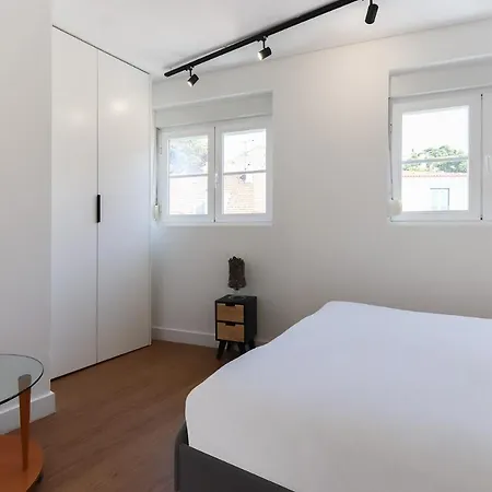 Alcantara Terrace By Homing *